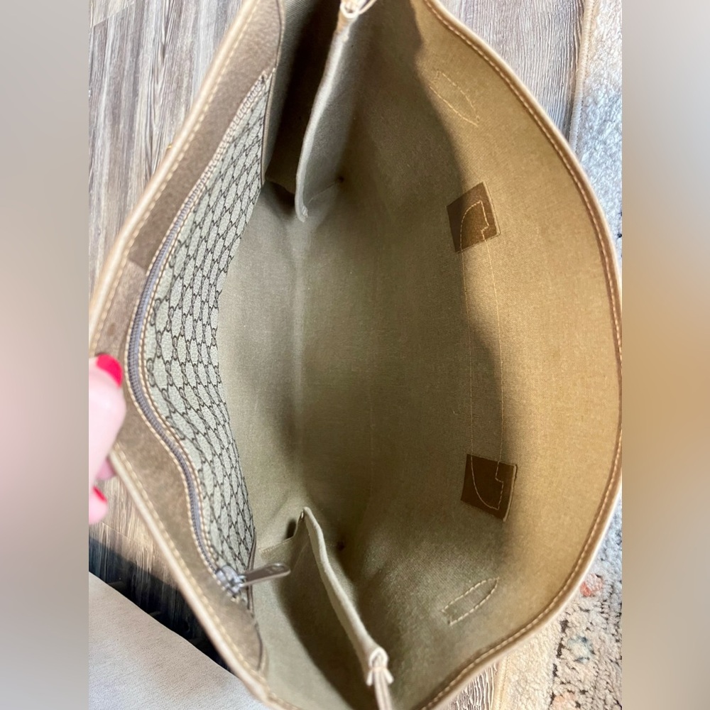 SOLD❌Authentic GUCCI Monogram Large tote - Picture 12 of 16